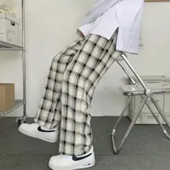 【在庫限り】　ストレートパンツ　カジュアル　ワイド　ホワイト　ブラック　L