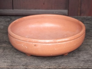 時代 古い 赤楽 円形 水盤 足つき 華道具 生花 茶道具 茶会 花器 鉢 楽焼