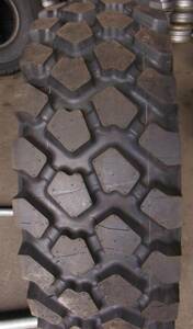 T1764　新品 イボ付 未使用 14.00R20 164/160J 22PR MICHELIN XZL+ 1400R20 1400-20 14.00-20 RADIAL