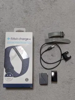 FITBIT CHARGE 4 フィットネス スマートウォッチ FB417BY…