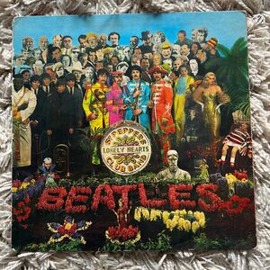 UKモノ　リマーク有　黄パロマト1(1OG,4AM)　Beatles Sgt Pepper
