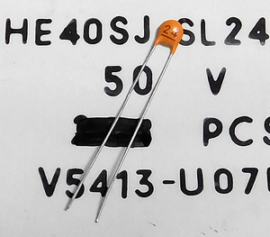 KCK HE40SJ-SL240J セラミックコンデンサ (50V/24pF±5%/直径:約4mm) [20個組]【管理:KD753】