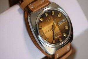 台座付き　シチズン CITIZEN セブンスターV2（SEVEN STAR V2）24石 自動巻き腕時計　中古逸品　台座付き革ベルト付き　1970年代　メンズ用