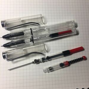万年筆のインクが使えるローラーボールペン２本とインクフィラーのセット