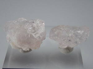 ピンク クリスタル CR0120 ブラジル ミナスジェライス州 イッチンガ ローズクォーツ 結晶 天然石 原石 鉱物 パワーストーン