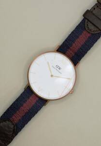 ☆時計 Daniel Wellington (ダニエルウェリントン) DW-0551DW☆W文字盤 ユニセックス クォーツ 腕時計☆未使用品・電池交換済☆『VRW-57』