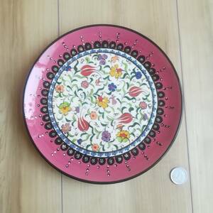 ハンドメイド　トルコ陶器　キュタフヤ　イスタンブール　花柄　飾り皿　可愛い花柄　おしゃれ