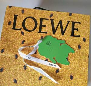 LOEWE ロエベ/パウラズ ロゴ入♪ 最新 手提げ紙袋/メッセージカード/リボン 3点組