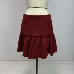 ★PRADA★華やかな赤　デザインスカート　サイズ42