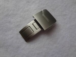 Seiko 純正 SADZ141 SADZ143 SADZ145 SADZ147 7B24-0AX0 ベルト用 バックル 尾錠幅 18mm シルバー色 腕時計バンド用Buckle H07S12TD02B