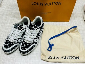 中古品　LOUIS VUITTON　スニーカー　ルイヴィトン　モノグラム　テキスタイル　トレイナー　ローカット　ブラック　ホワイト　GO 0233　