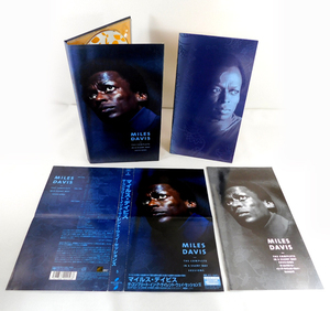 3枚組CD「マイルス・デイヴィス Miles Davis/ザ・コンプリート・イン・ア・サイレント・ウェイ・セッションズ」デジパック仕様 生産限定盤