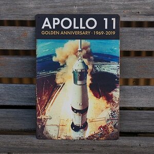 【ブリキ看板】アポロ11号 APOLLO１１ ロケット 宇宙 レトロ風 インテリア 店舗 カフェ 壁飾り 20cm×30㎝（送料無料！）