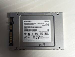 TOSHIBA　SSD 256GB 【動作確認済み】2518　