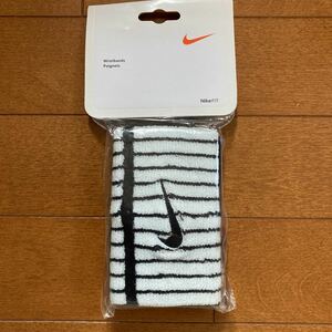 【日本未展開、入手困難】ナイキ リストバンド Nike Wristband / 2008 ATP Dubai Tennis Championshipsフェデラー着用モデル Federer