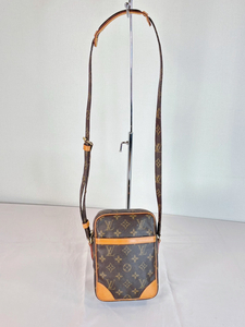 10152-1-MS11- Louis Vuitton ルイ・ヴィトン - ダヌーヴ 極美品 ショルダーバッグ モノグラム キャンバス - 高さ21cm マチ5cm 横15cm