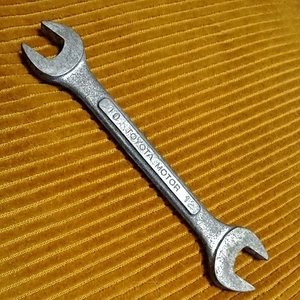 トヨタ自動車 純正車載工具 コンビネーションレンチ wrench サイズ表記10-12mm. 全長128mm 錆あり 傷あり TOYOTA KTC プロボックス MR-2