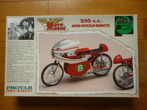 希少・新品・未開封／1/9　プロター　モト・モリーニ　250CC　1台／PROTAR MOTO MORINI No.11302 単気筒エンジン