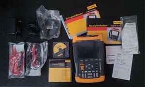 FLUKE フルーク 196B ScopeMeter スコープメーター 100MHz 1GS/s SCOPEMETER ケースあり