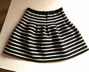 ☆ 美品 GAP ボーダースカート ボンディング フレアスカート XS 白黒 ☆