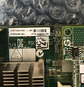 ●通常ブラケット [外4+内4port 計8port] HP Smart Array P222/512 Controller 512MB キャッシュ WBバッテリ付 [P/N:631667-B21]