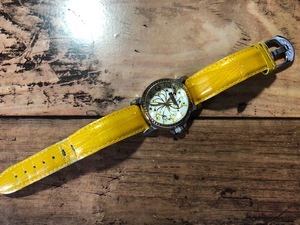 本体良好 レア RITMO LATINO リトモラティーノ SWISS MADE デイト ステラ ホワイト×イエロー 黄 純正革ベルト クオーツ レディース 腕時計