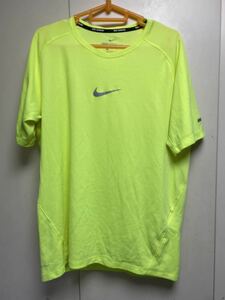 送料格安スピード発送！良品★NIKEナイキDRI-FITランニングＴシャツ黄色★Lサイズジョギング登山トレランマラソントレッキング