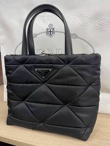 PRADA プラダ パデッドRe-Nylon トートバッグハンドバッグ ナイロン 三角ロゴ ブラック 付属品有 新品 未使用