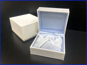 美品 リングピローボックス BOX サテン生地 刺繍 ジュエリーボックス 指輪ケース ペアリングケース