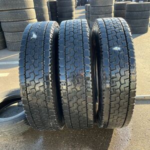 11R22.5 16PR TOYO, M636 中古　激安美品　2本＋1本セット：38000円