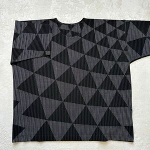 【未使用・23SS】HOMME PLISSE ISSEY MIYAKE オム プリッセ イッセイミヤケ Tシャツ トップス 総柄 幾何学模様 3 限定品