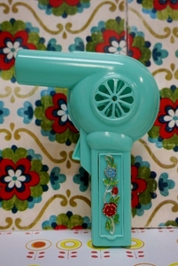 【OM503】昭和レトロポップ　おもちゃのミニドライヤー　花柄　古い玩具　女の子おしゃれ　当時物　デッドストック　未使用品