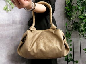 ●超美品●LOEWE ロエベ●アイレ●アナグラム●ロゴ型押し●ナッパ レザー 本革●ハンド バッグ●ゴールド メタリックカラー●B5●Js45964