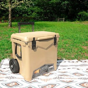 送料無料！ Iceland Cooler Box アイスランド クーラーボックス タイヤ付きタイプ【45QT】サンド 最長5日間氷をキープ！ 釣り ※代引不可