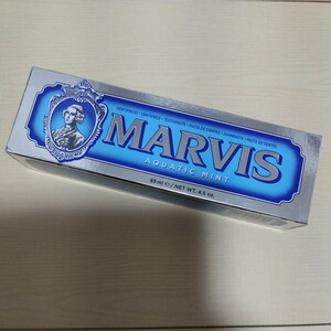 ★新品★MARVIS　マービス　マーヴィス　歯磨き粉　アクアティックミント　ミント　ブルー　85mL