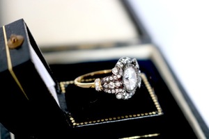 ■ 人工ダイヤ、14金張りの指輪/アンティークレプリカリング/サイズ#9 ■