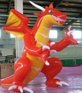 Inflatable World製 ツヤなしレッドドラゴン