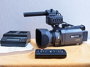 業務用　DVCAM SONYDSR-PDX10とオリジナルマイクのセット。