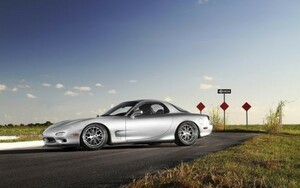 マツダ RX-7（3代目）FD3S型 アンフィニ RX-7 1991年 シルバー 絵画風 壁紙ポスター 特大ワイド版921×576mm（はがせるシール式）009W1