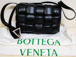 ■超美品55万!【即決】BOTTEGA VENETAボッテガヴェネタ／パデットカセットショルダーバッグ イントレ ラムレザー　18cm×26×8/ブラック黒