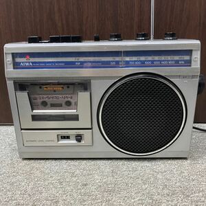 ラジカセ FM AM ラジオカセットレコーダー 昭和　レトロ　アイワ　TPR-636 AIWA