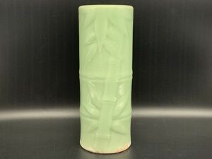 【花瓶】オリジナル花瓶　一点物　『青磁竹形花瓶』フラワーアレンジメント/花生/花器/生け花/華道　M1005D