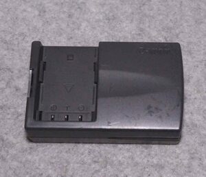 [is205]キャノン　充電器　Canon BATTERY charger　CB-2LT