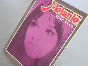 【 弾き語りギター楽譜 】メラニー ソングブック Melanie Safka メラニー・ソフィカ / LAY DOWN 他15曲