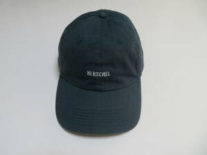 【送料無料】HERSCHEL SUPPLY COMPANY グリーン系色 赤白デザイン メンズ レディース スポーツキャップ ハット 帽子 1個