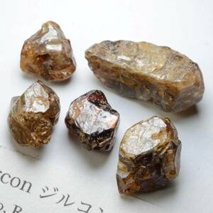 ジルコン Zircon ★ カンボジア・ラタナキリ産 鉱物 原石 宝石 ルース 天然石 鉱石 8
