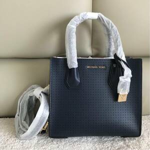 MICHAEL MICHAEL KORS マイケルコース ミディアム メッセンジャー紺　新品