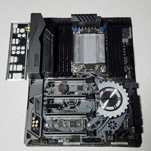 ASRock X399 Taichi IOパネル付属 Socket TR4 ATXマザーボード 最新Bios 動作確認済 PCパーツ