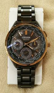 【美品 希少 CITIZEN EXCEED GPSソーラー CC9055-50F 黒金 チタン 白蝶貝 F900】