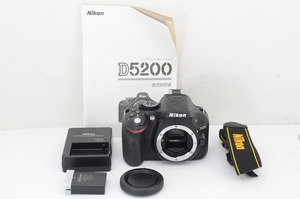 【適格請求書発行】美品 Nikon ニコン D5200 ボディ デジタル一眼レフカメラ【アルプスカメラ】240403i